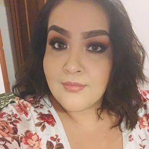 Meet your Posher, Rosio